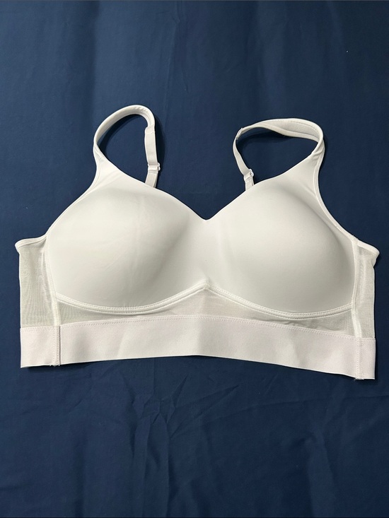 Rhonda Shear Other - Rhonda Shear White Seamless Wireless Bra